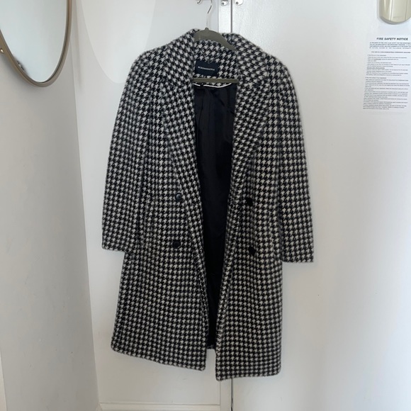 Never worn BCBG houndstooth long coat - Picture 1 of 3